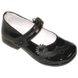 SALE Girls black patent shoes in classic Mary Janes style