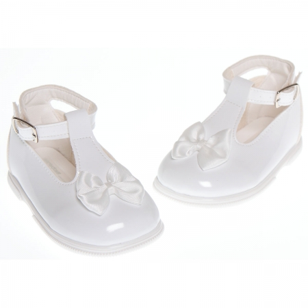Baby girls white patent shoes with satin bow