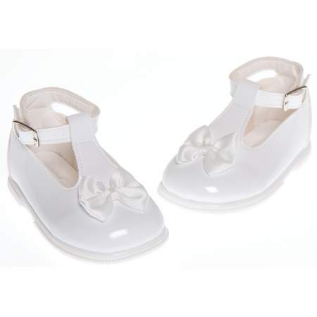 Baby girls white patent shoes with satin bow