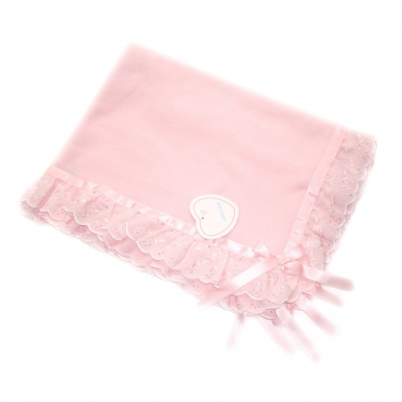 Frilly blanket in pink with pink lace trims