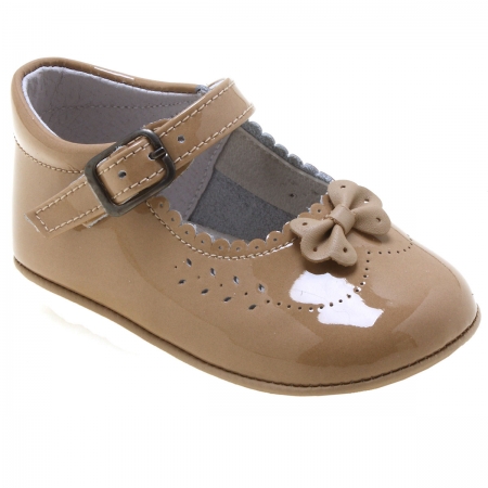Baby Girls Caramel Brown Colour Bow Decorated Patent Pram Shoes