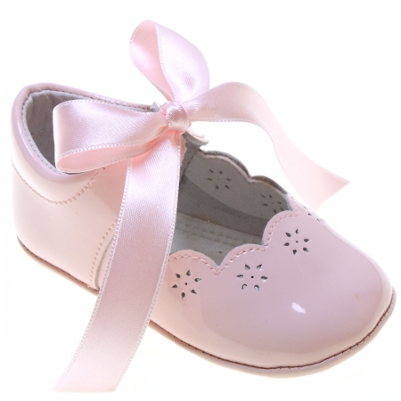 Spanish Baby Girls Pink Patent Leather Shoes With Ribbons