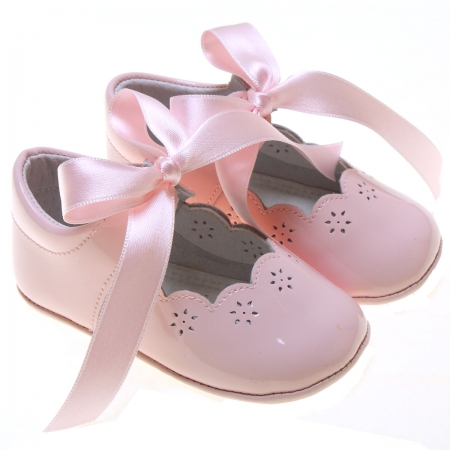 Spanish Baby Girls Pink Patent Leather Shoes With Ribbons #2
