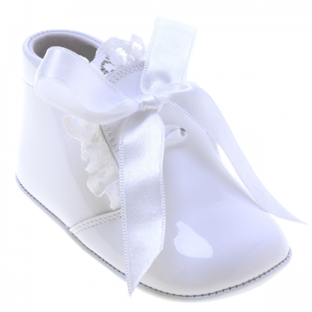 Baby Girls White Pram Boots With Frilly And Ribbon Lace