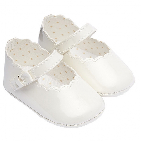 Mayoral Baby Girls Ivory Pram Shoes Scallop Pattern Velcro Fasten