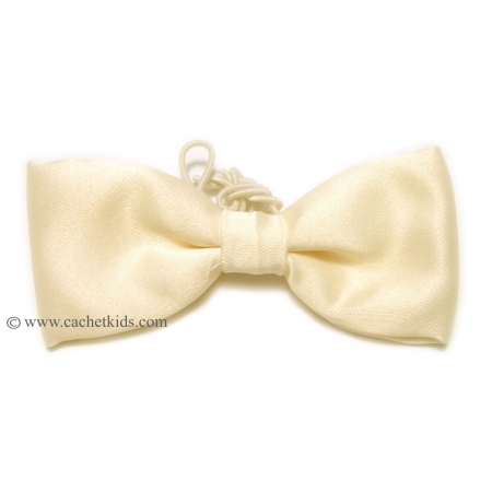 Boy ivory bow tie 6m To 12yrs