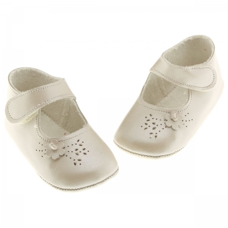 Baby Girls Soft Spanish Cuquito Ivory Leather Shoes Side Flowers Pearl