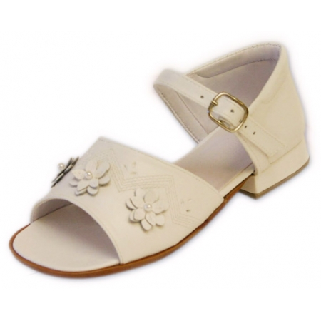 Girl White sandle leather shoes with 3 flowers