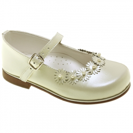 Toddlers Mary Jane Ivory Shoes With Daisy And Beads